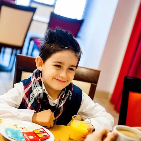 Foch Apartahotel Lourdes