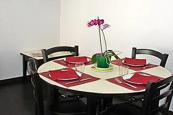 Hotel apartamentowy Foch