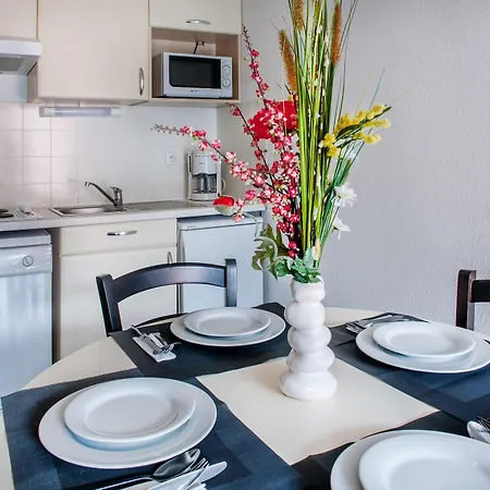 Apartahotel Residencia Foch Lourdes