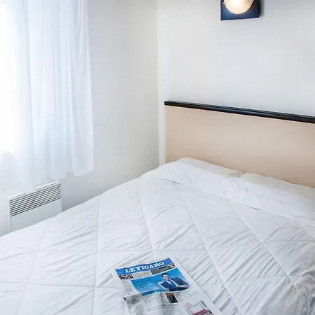 Foch Apartmanhotel 3*