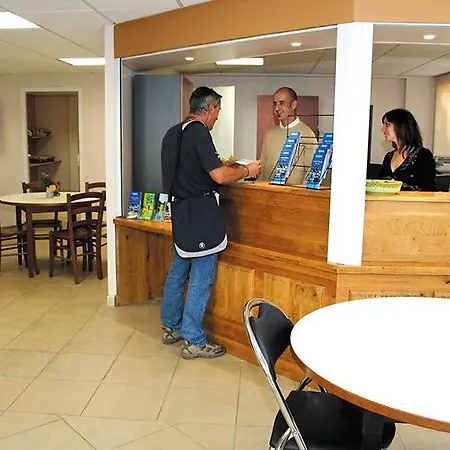 Residencia Foch Apartahotel Lourdes