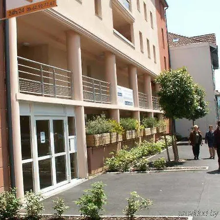 Residencia Foch Apartahotel