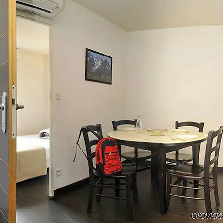 Lejlighedshotel Foch 3*