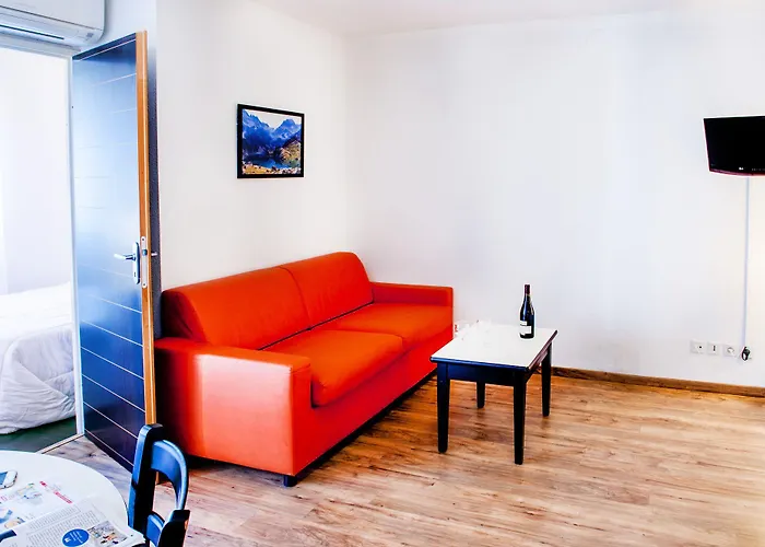 Ξενοδοχείο με διαμερίσματα Foch Λούρδη