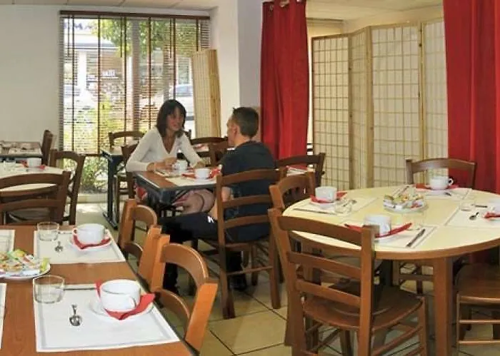 Foch 3* Λούρδη