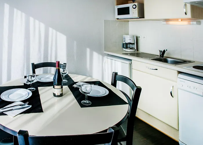 Foch Apart Otel Lourdes